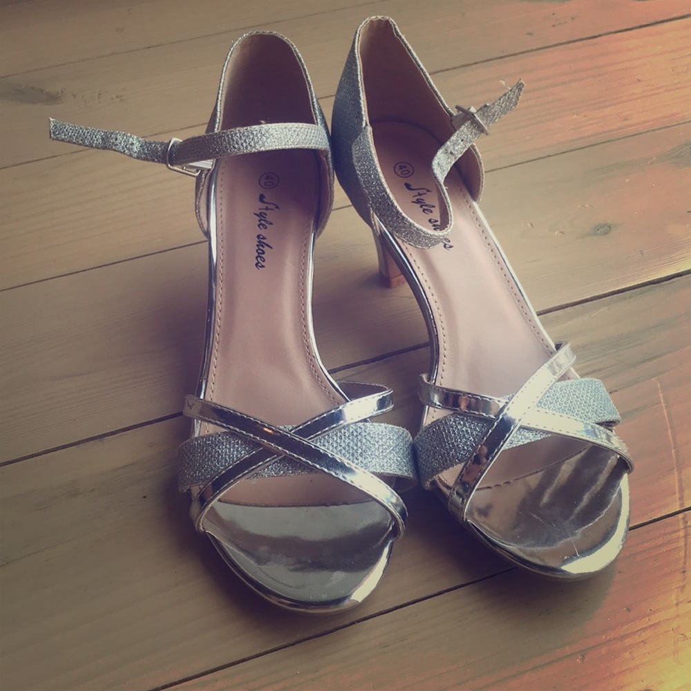 Style shoes